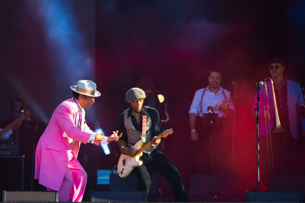Kid Creole & The Coconuts @ W-Fest vrijdag, picture 16, photographed by Luc Klinckaert - FrontView Magazine