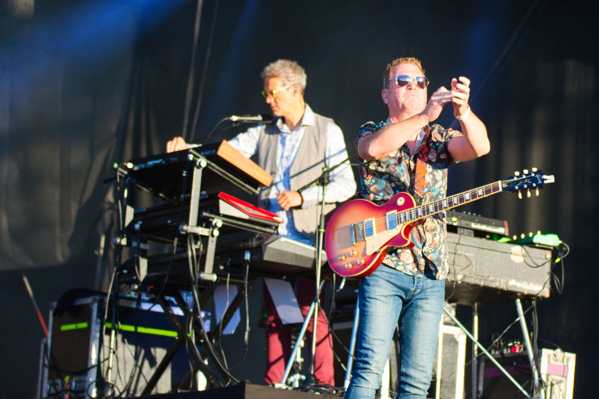 Level 42 @ W-Fest vrijdag, picture 2, photographed by Luc Klinckaert - FrontView Magazine