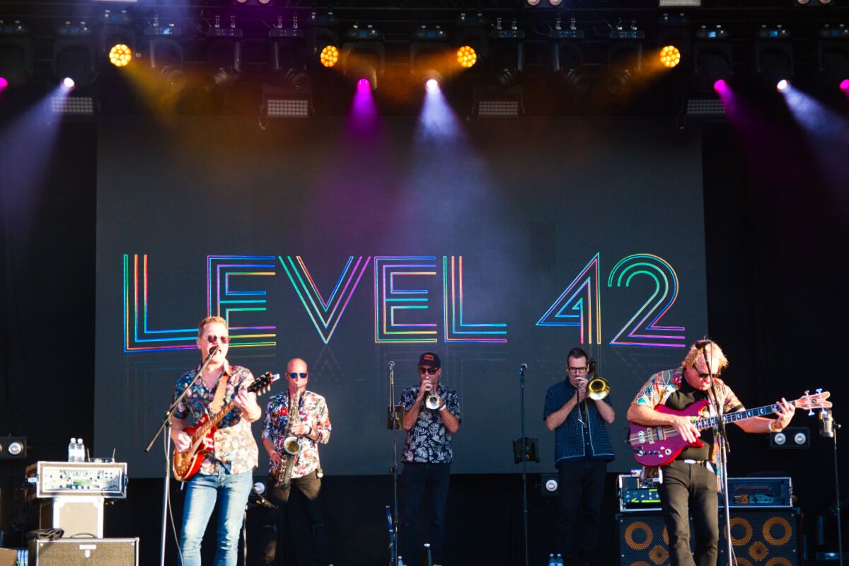 Level 42 @ W-Fest vrijdag, picture 12, photographed by Luc Klinckaert - FrontView Magazine