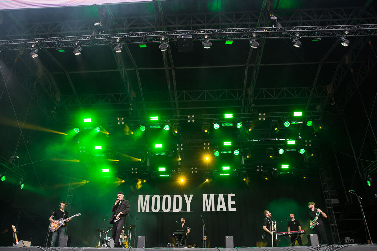 Moody Mae @ Maanrock, picture 3, photographed by Marc Verdonck - FrontView Magazine
