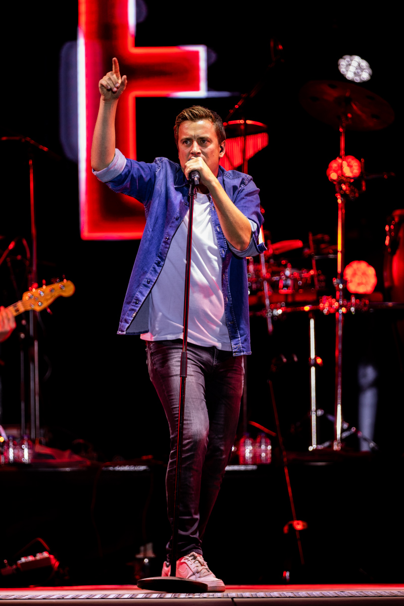 Niels Destadsbader @ Buikrock, picture 4, photographed by Sven Vandervoort - FrontView Magazine