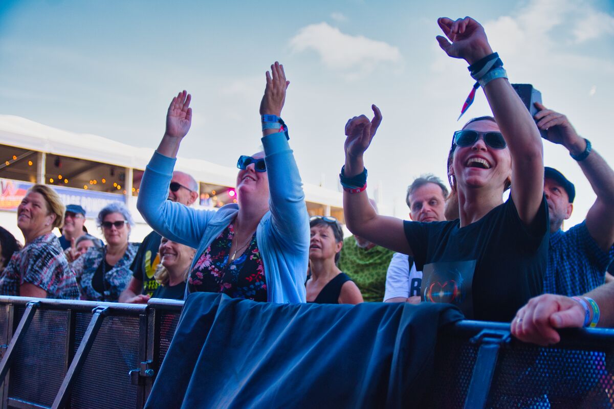 Robin S @ W-Fest zondag, picture 2, photographed by Luc Klinckaert - FrontView Magazine
