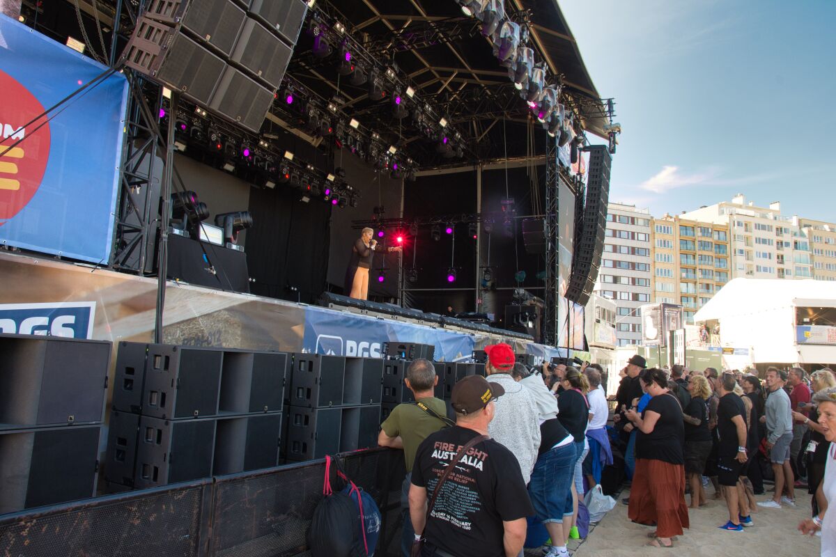 Robin S @ W-Fest zondag, picture 9, photographed by Luc Klinckaert - FrontView Magazine