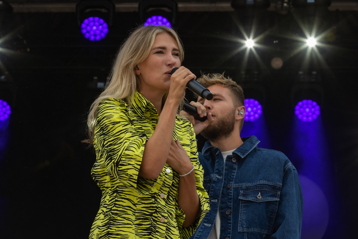 Suzan & Freek @ Buikrock, picture 6, photographed by Sven Vandervoort - FrontView Magazine