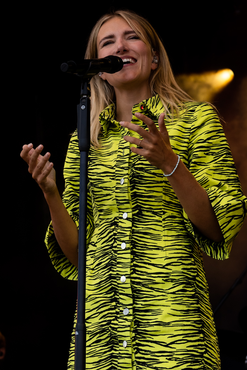 Suzan & Freek @ Buikrock, picture 15, photographed by Sven Vandervoort - FrontView Magazine