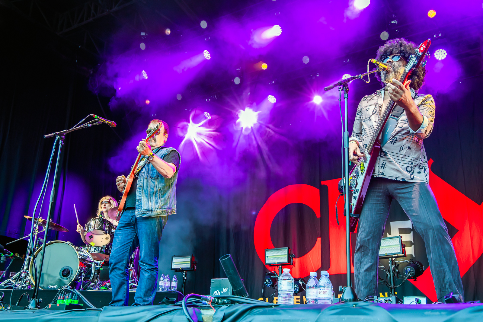 The Clement Peerens Explosition Live at Rock Ternat, picture 5, photographed by Paul Jongeneelen - FrontView Magazine