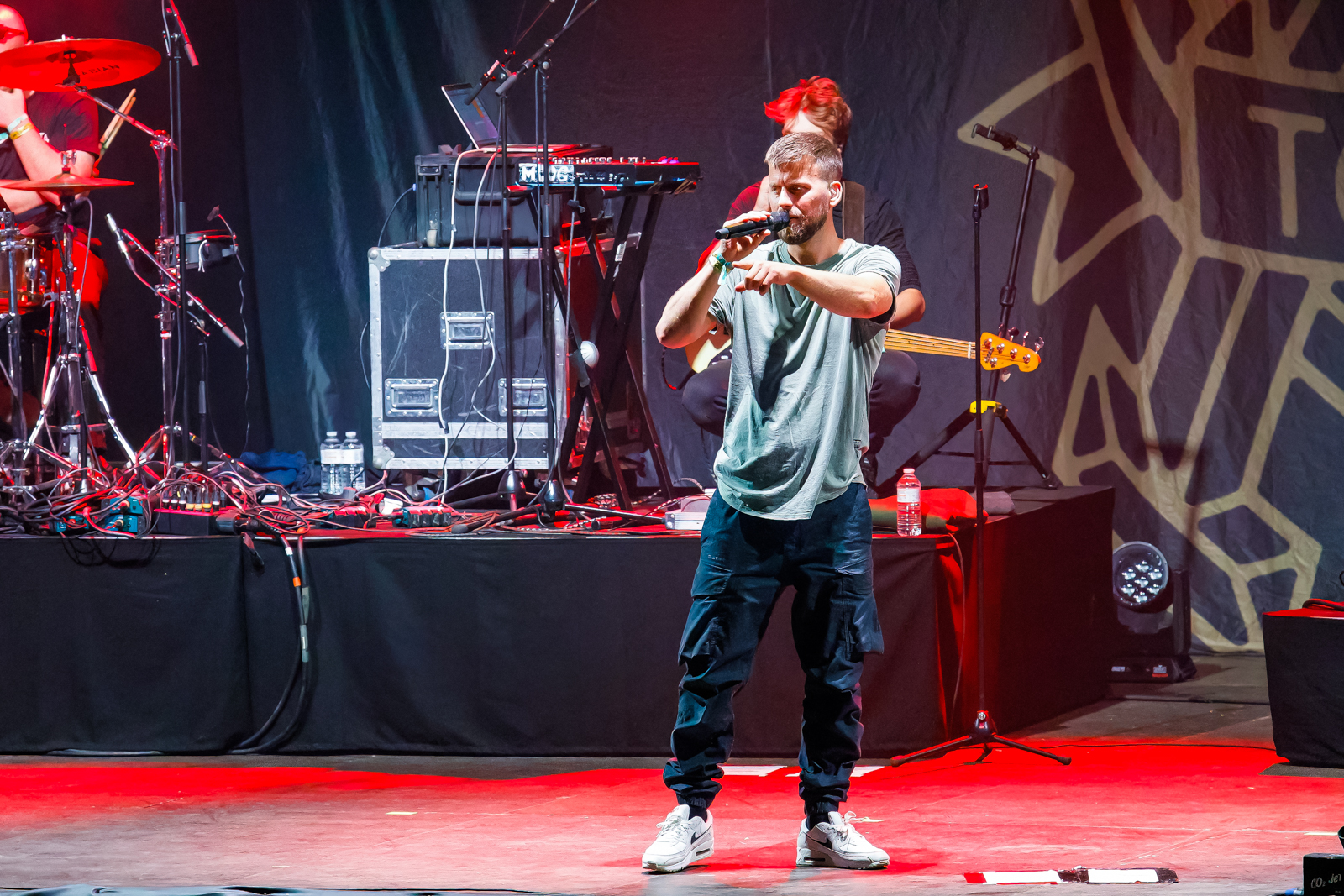 Tourist LeMC Live at Rock Ternat, picture 14, photographed by Paul Jongeneelen - FrontView Magazine
