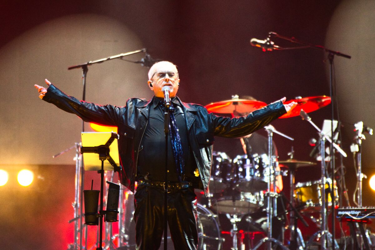 Holly Johnson @ W-Fest zondag, foto 7, foto's door Luc Klinckaert - FrontView Magazine