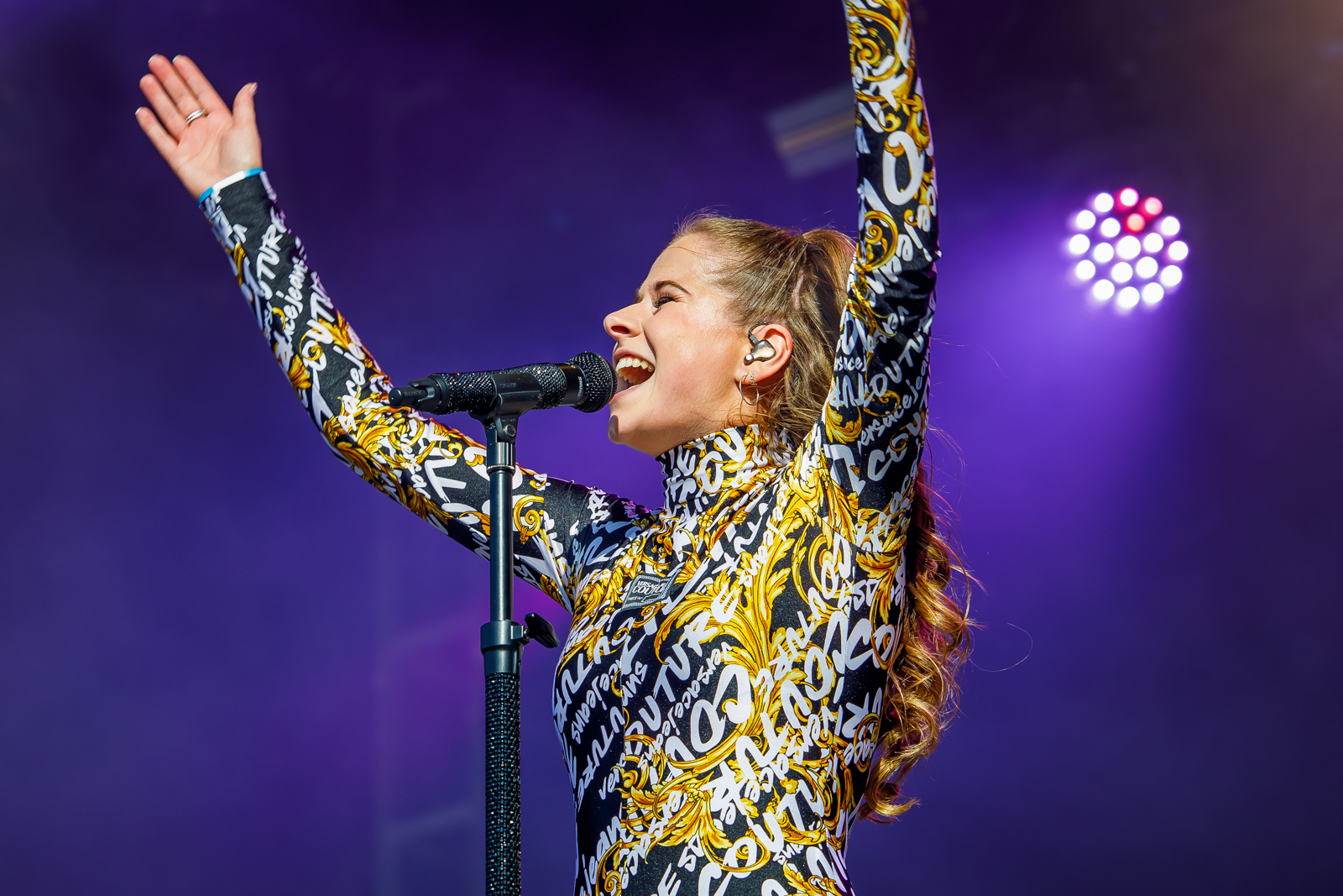 Laura Tesoro Live op Maanrock 2022, foto 1, foto's door Paul Jongeneelen - FrontView Magazine