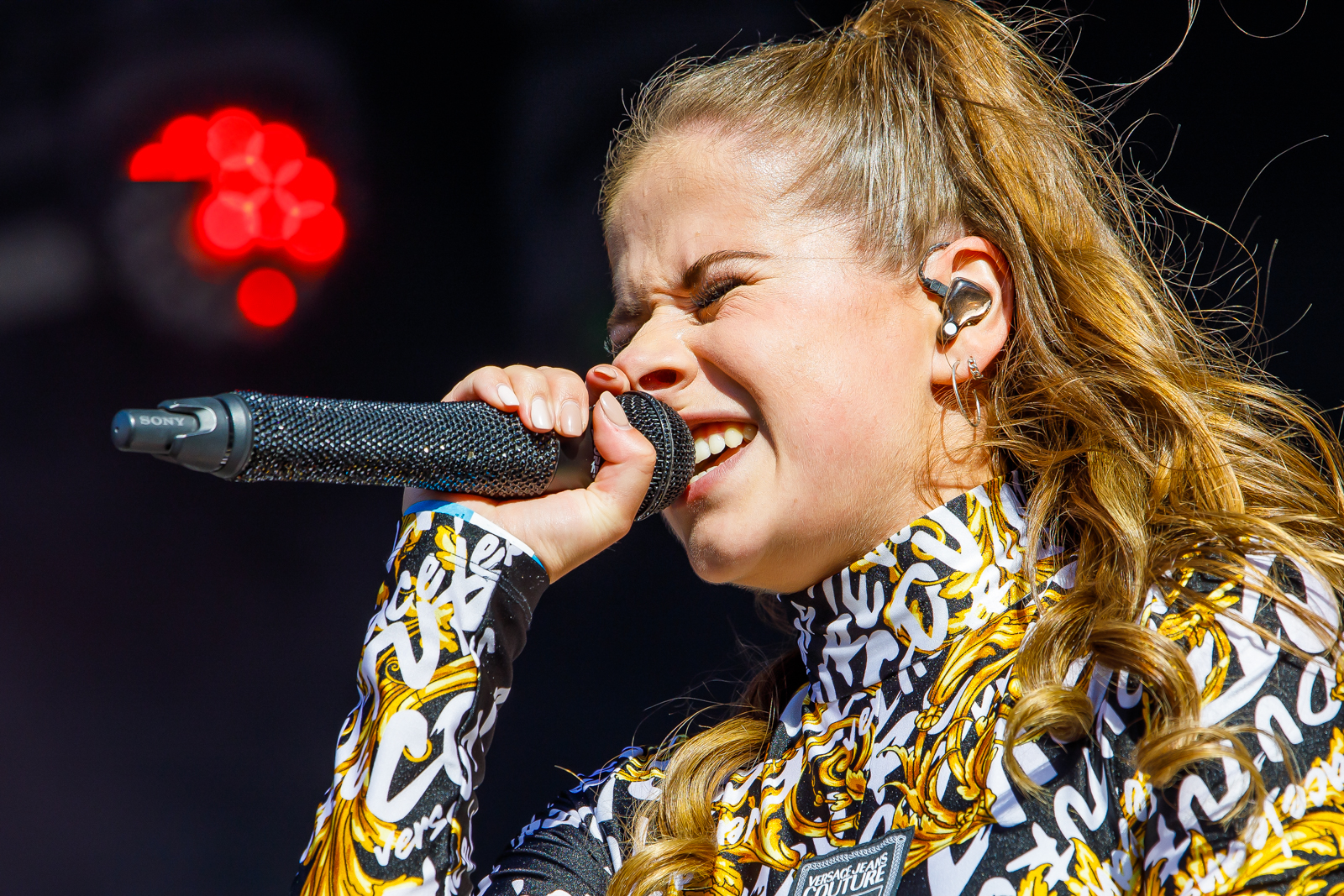 Laura Tesoro Live op Maanrock 2022, foto 4, foto's door Paul Jongeneelen - FrontView Magazine