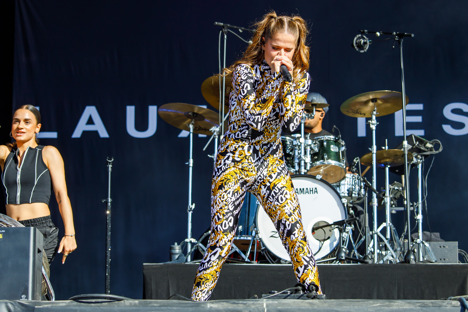 Laura Tesoro Live op Maanrock 2022, foto 10, foto's door Paul Jongeneelen - FrontView Magazine