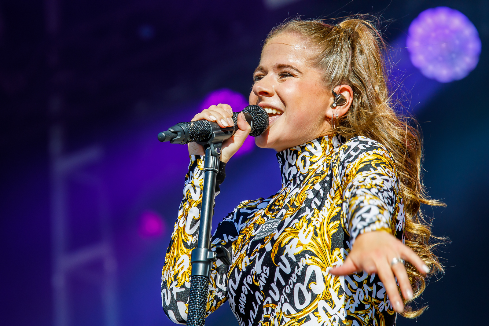Laura Tesoro Live op Maanrock 2022, foto 17, foto's door Paul Jongeneelen - FrontView Magazine