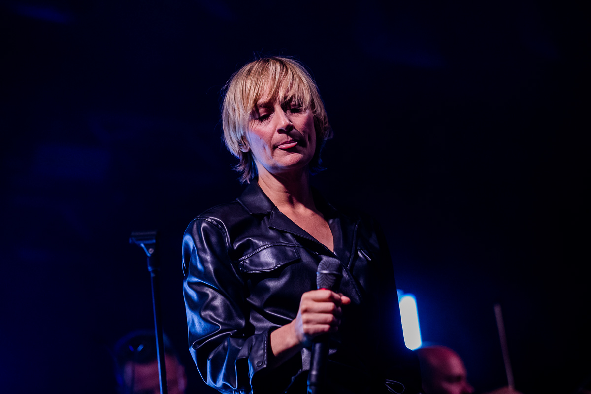 Hooverphonic @ Road Rock, picture 7, photographed by Jürgen Bruynooghe - FrontView Magazine