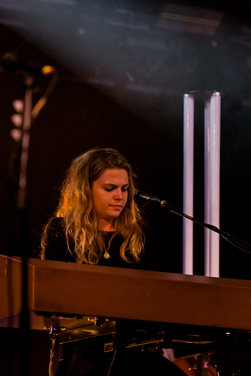 Hooverphonic @ Road Rock, picture 32, photographed by Jürgen Bruynooghe - FrontView Magazine