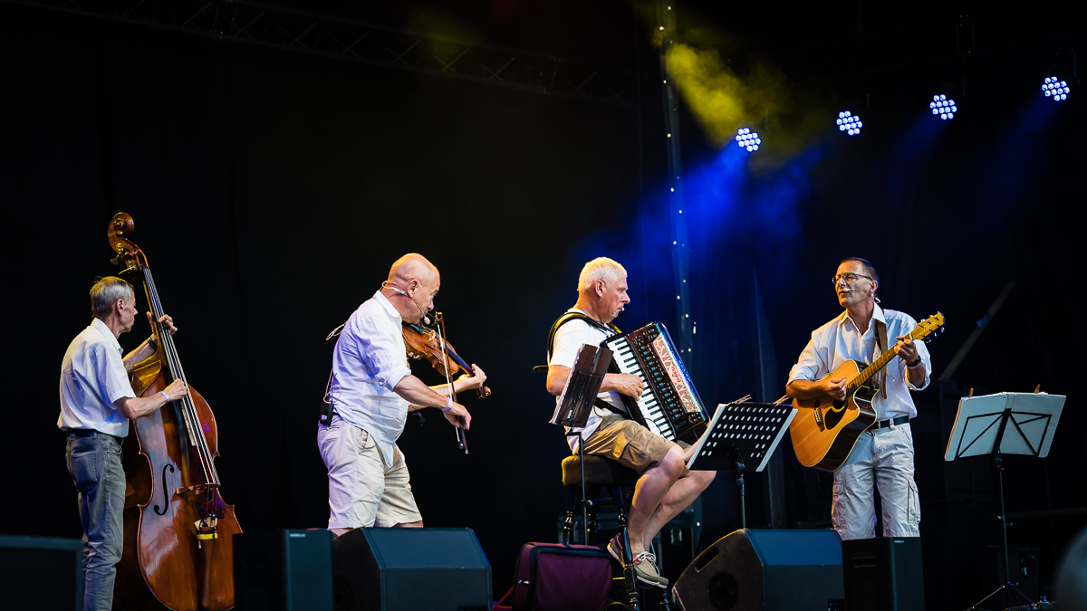Zakdoek @ Fonnefeesten 2022, foto 6, foto's door Danny Wagemans - FrontView Magazine