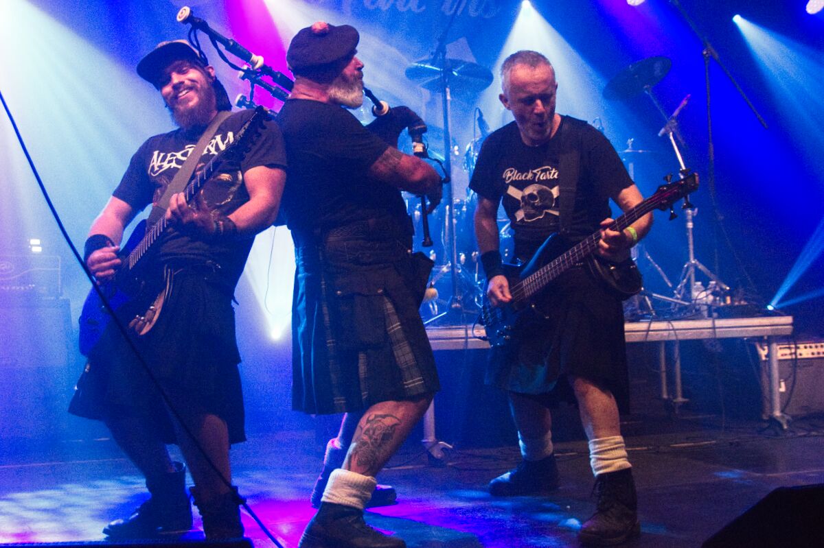 Black Tartans @ Bombelbasfestival Zottegem, picture 2, photographed by Luc Klinckaert - FrontView Magazine