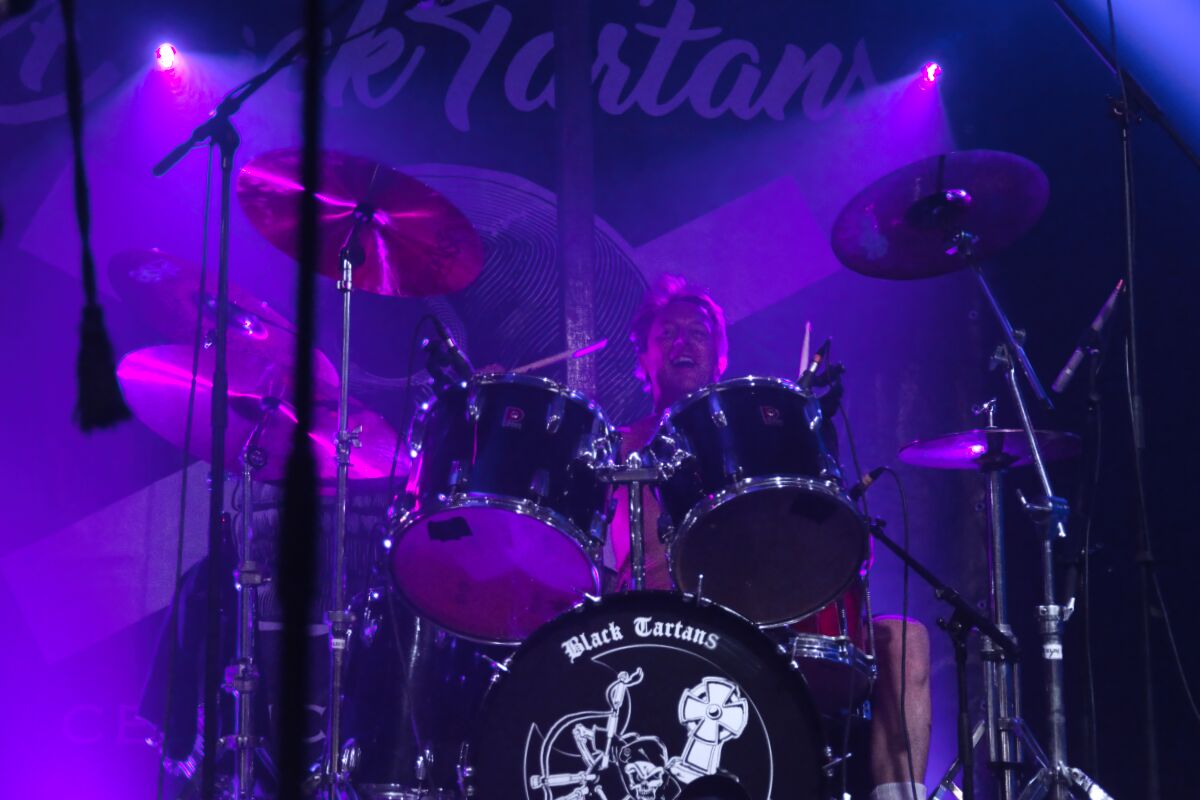 Black Tartans @ Bombelbasfestival Zottegem, picture 9, photographed by Luc Klinckaert - FrontView Magazine