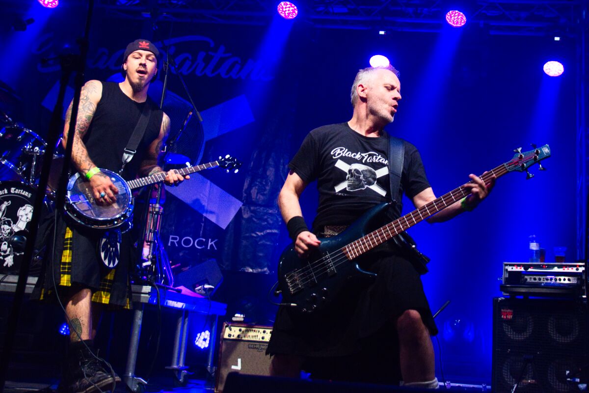 Black Tartans @ Bombelbasfestival Zottegem, picture 11, photographed by Luc Klinckaert - FrontView Magazine
