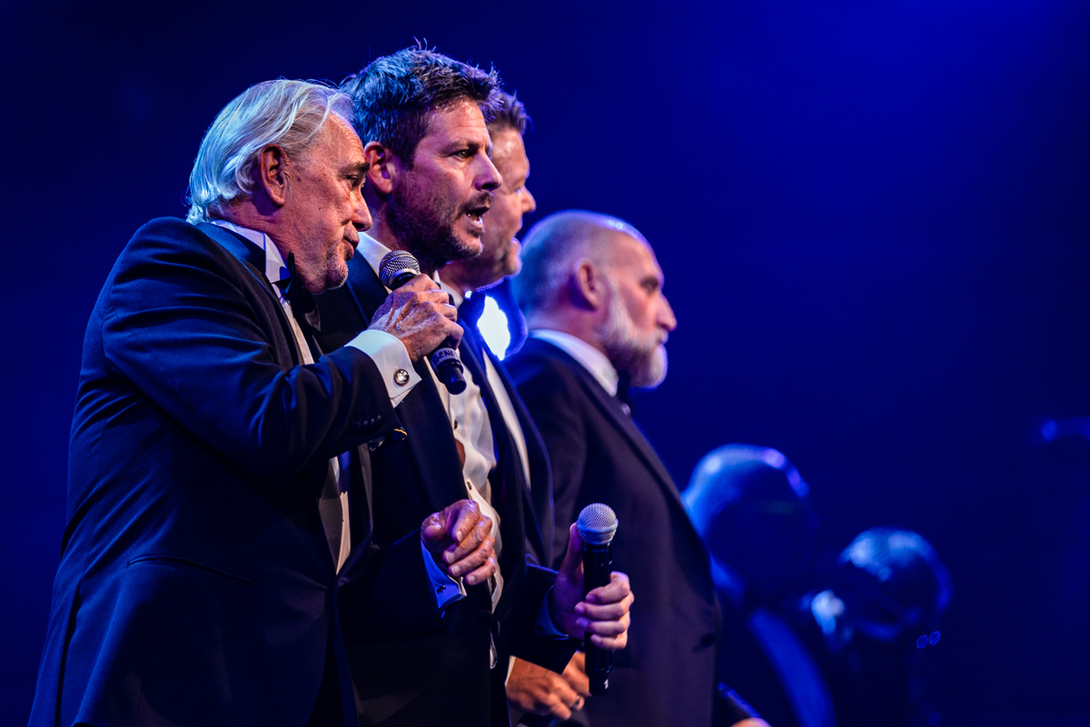 Grungblavers @ Lotto arena, picture 4, photographed by Sven Vandervoort - FrontView Magazine