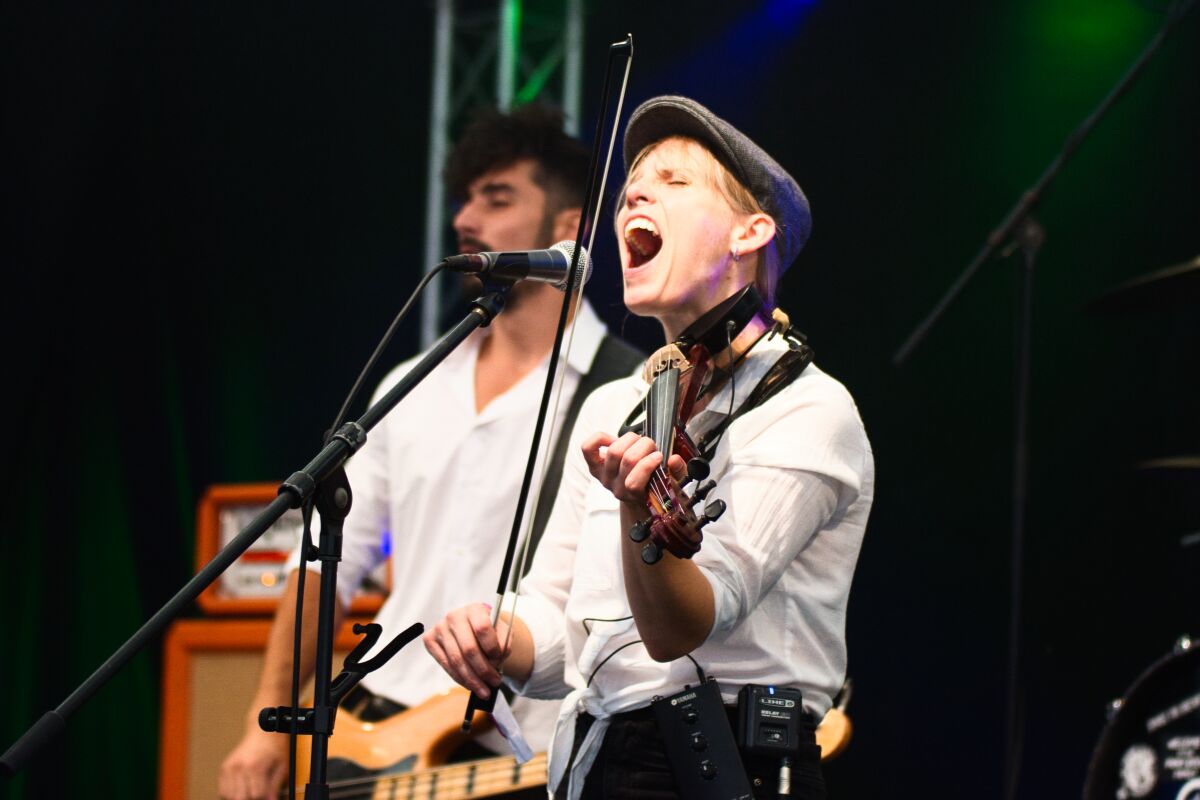The Lucky Trolls @ Bombelbasfestival zottegem, picture 1, photographed by Luc Klinckaert - FrontView Magazine