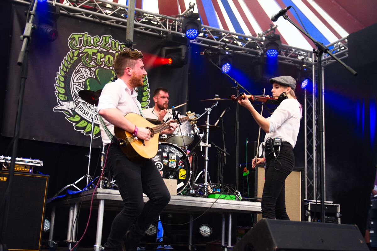The Lucky Trolls @ Bombelbasfestival zottegem, picture 13, photographed by Luc Klinckaert - FrontView Magazine