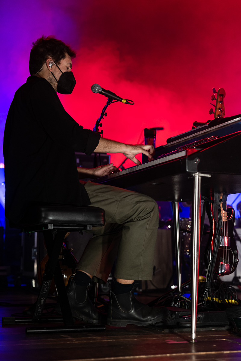 Fleet Foxes @ De Roma, picture 10, photographed by David Johnson - FrontView Magazine
