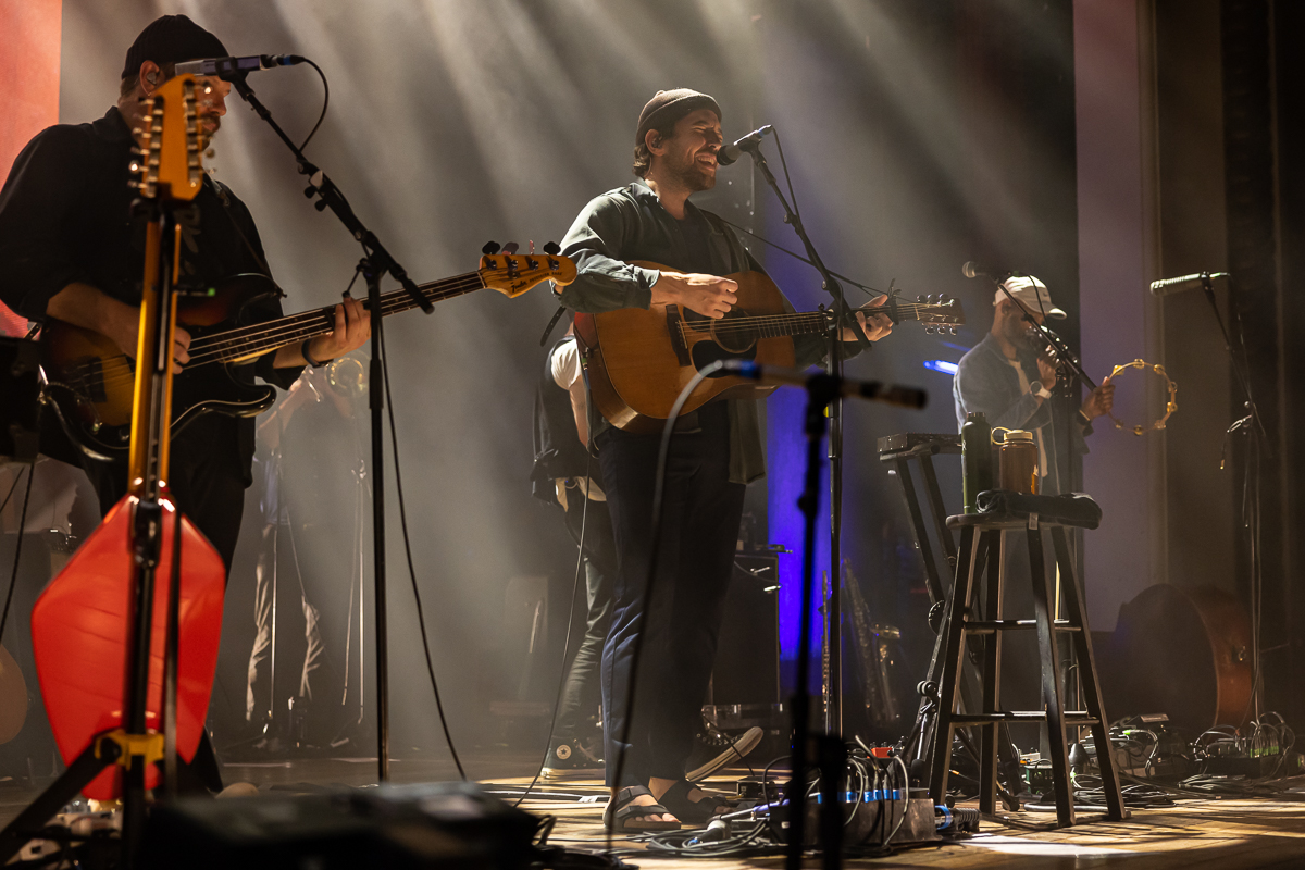 Fleet Foxes @ De Roma, picture 19, photographed by David Johnson - FrontView Magazine