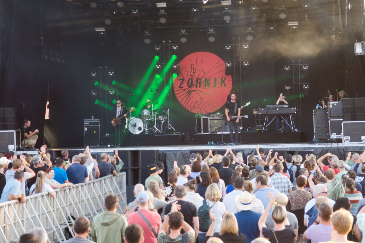 Zornik @ Frietrock zondag, picture 14, photographed by Luc Klinckaert - FrontView Magazine