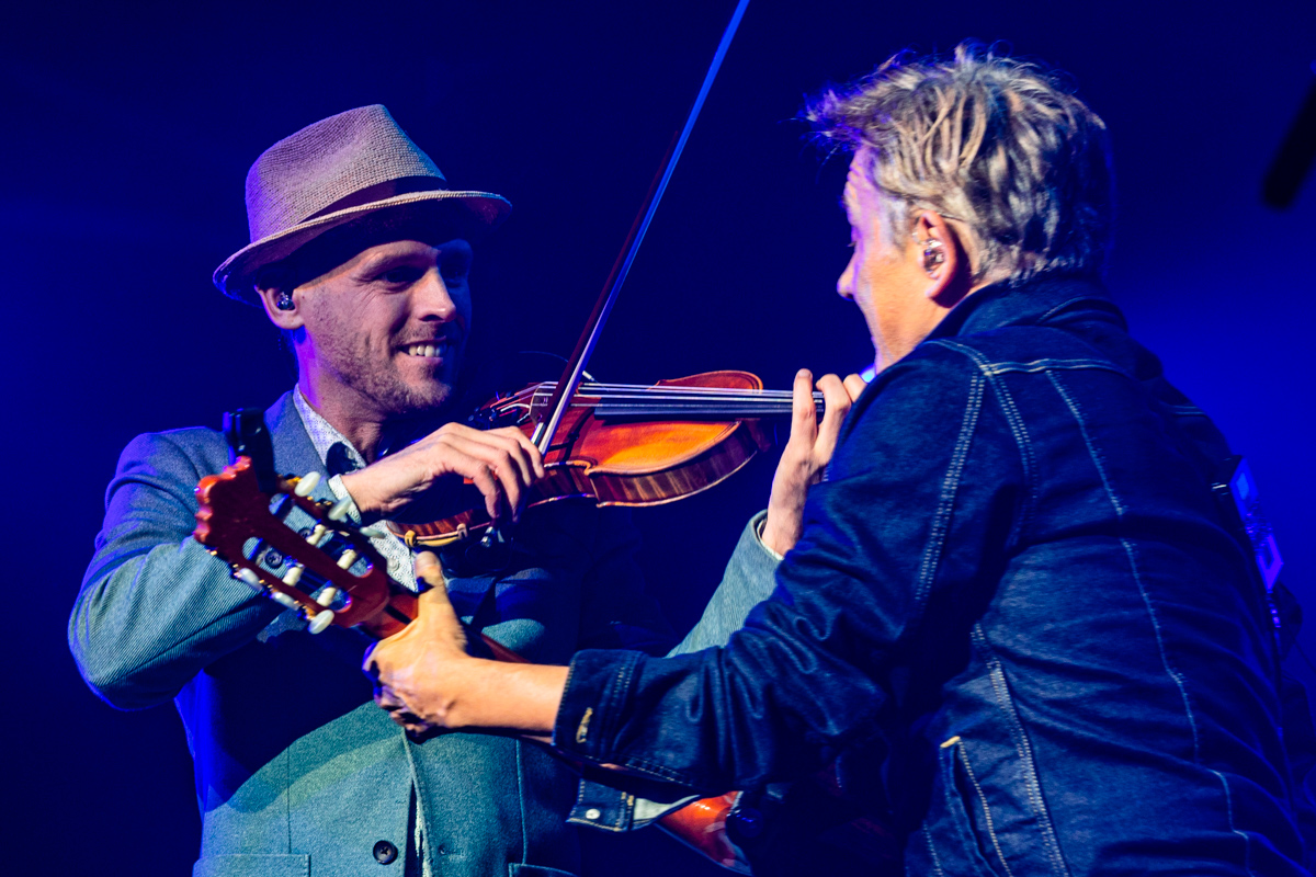 Bart Peeters @ Lolands, picture 2, photographed by Sven Vandervoort - FrontView Magazine