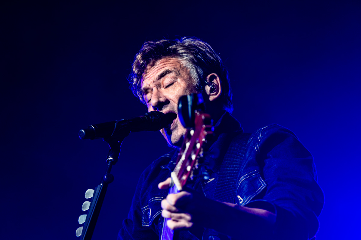 Bart Peeters @ Lolands, picture 4, photographed by Sven Vandervoort - FrontView Magazine
