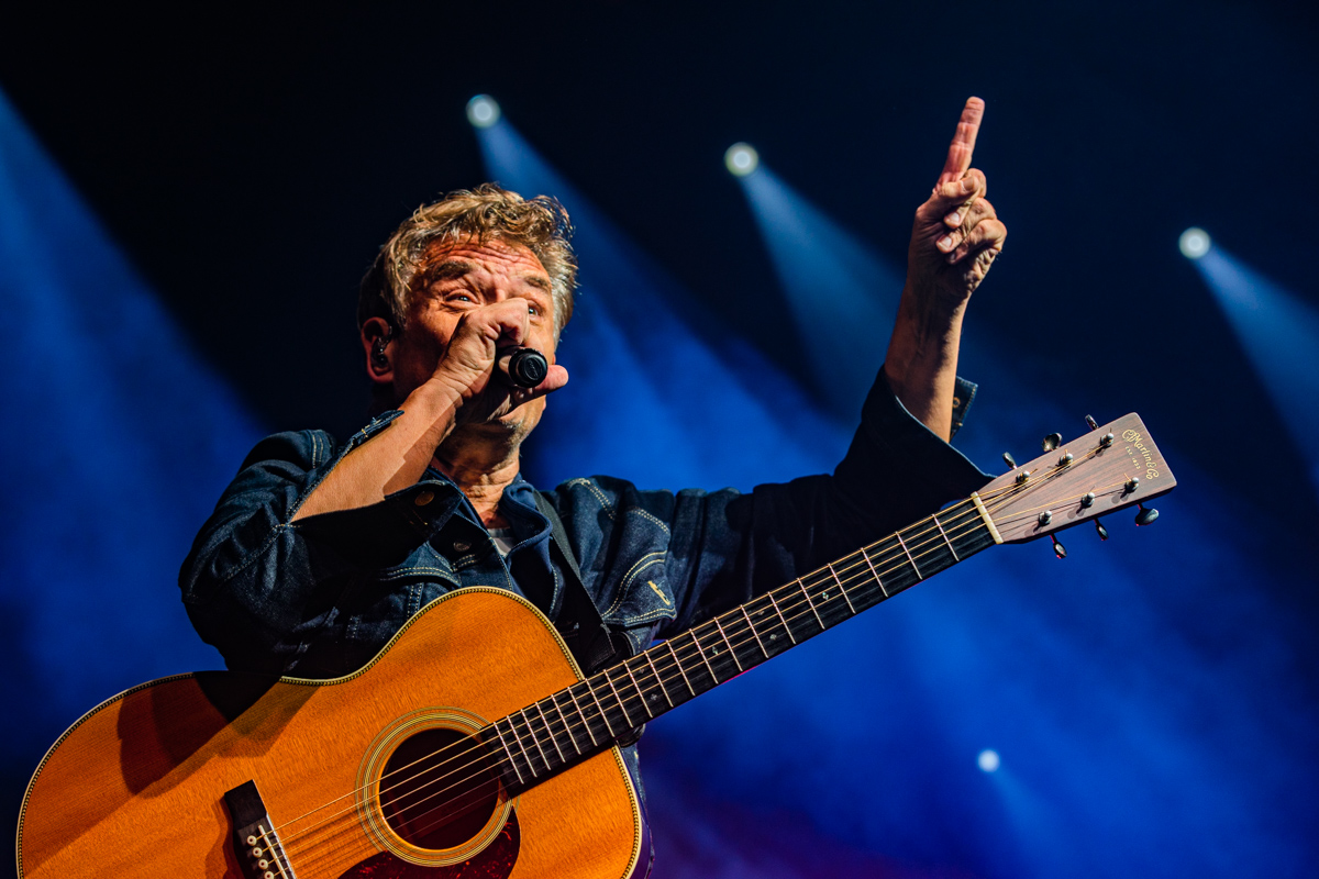 Bart Peeters @ Lolands, picture 8, photographed by Sven Vandervoort - FrontView Magazine