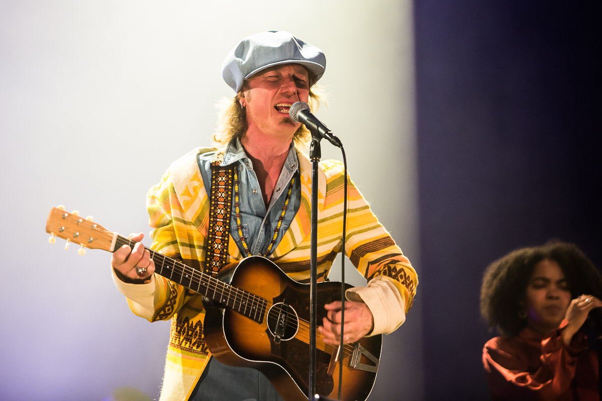 Stef Kamil Carlens & The Gates of Eden play Bob Dylan @ De Roma, picture 8, photographed by Marc Verdonck - FrontView Magazine