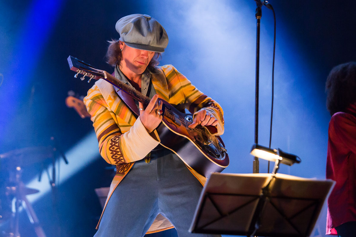 Stef Kamil Carlens & The Gates of Eden play Bob Dylan @ De Roma, picture 23, photographed by Marc Verdonck - FrontView Magazine