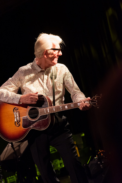 Nick Lowe & Los Straitjackets @ DeCasino Sint Niklaas, picture 25, photographed by Johan Van Buggenhout - FrontView Magazine
