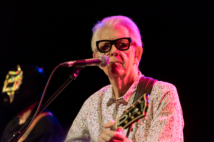 Nick Lowe & Los Straitjackets @ DeCasino Sint Niklaas, picture 36, photographed by Johan Van Buggenhout - FrontView Magazine