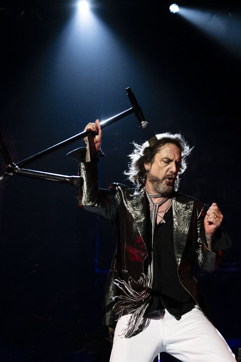 The Black Crowes @ Lotto Arena, picture 17, photographed by Sandra Van Watermeulen - FrontView Magazine