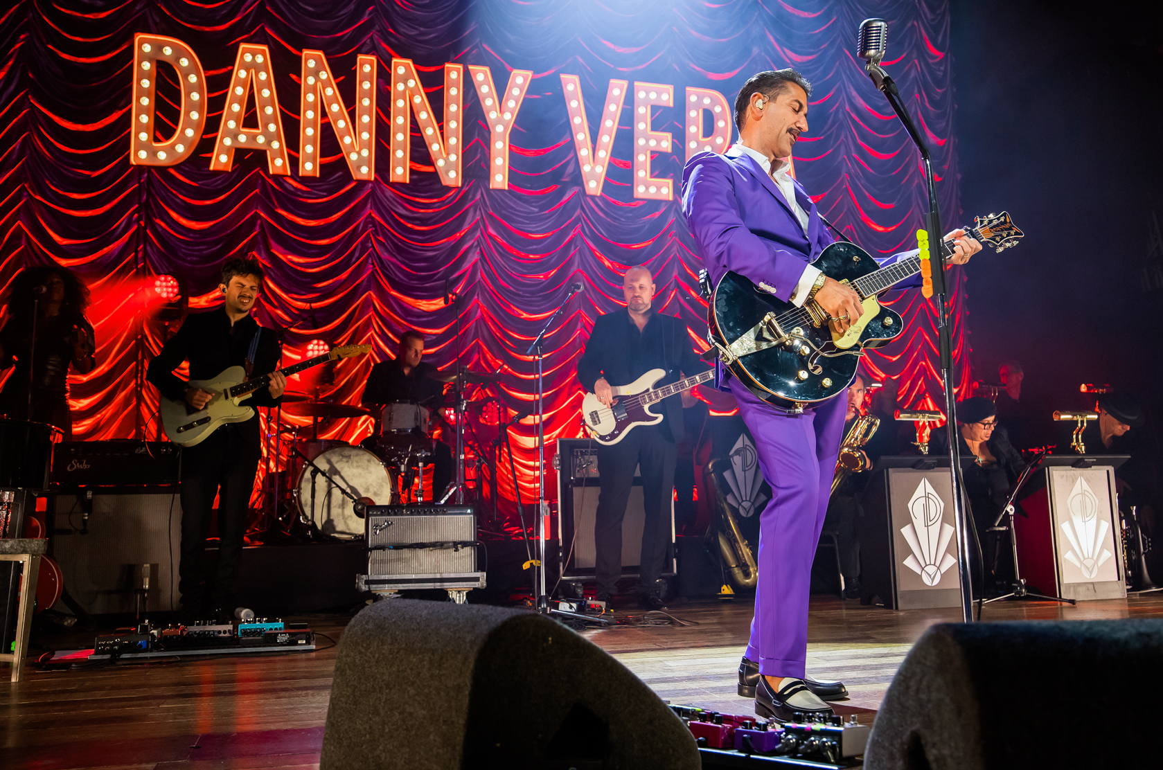 Danny Vera Live @ De Roma, picture 2, photographed by Paul Jongeneelen - FrontView Magazine