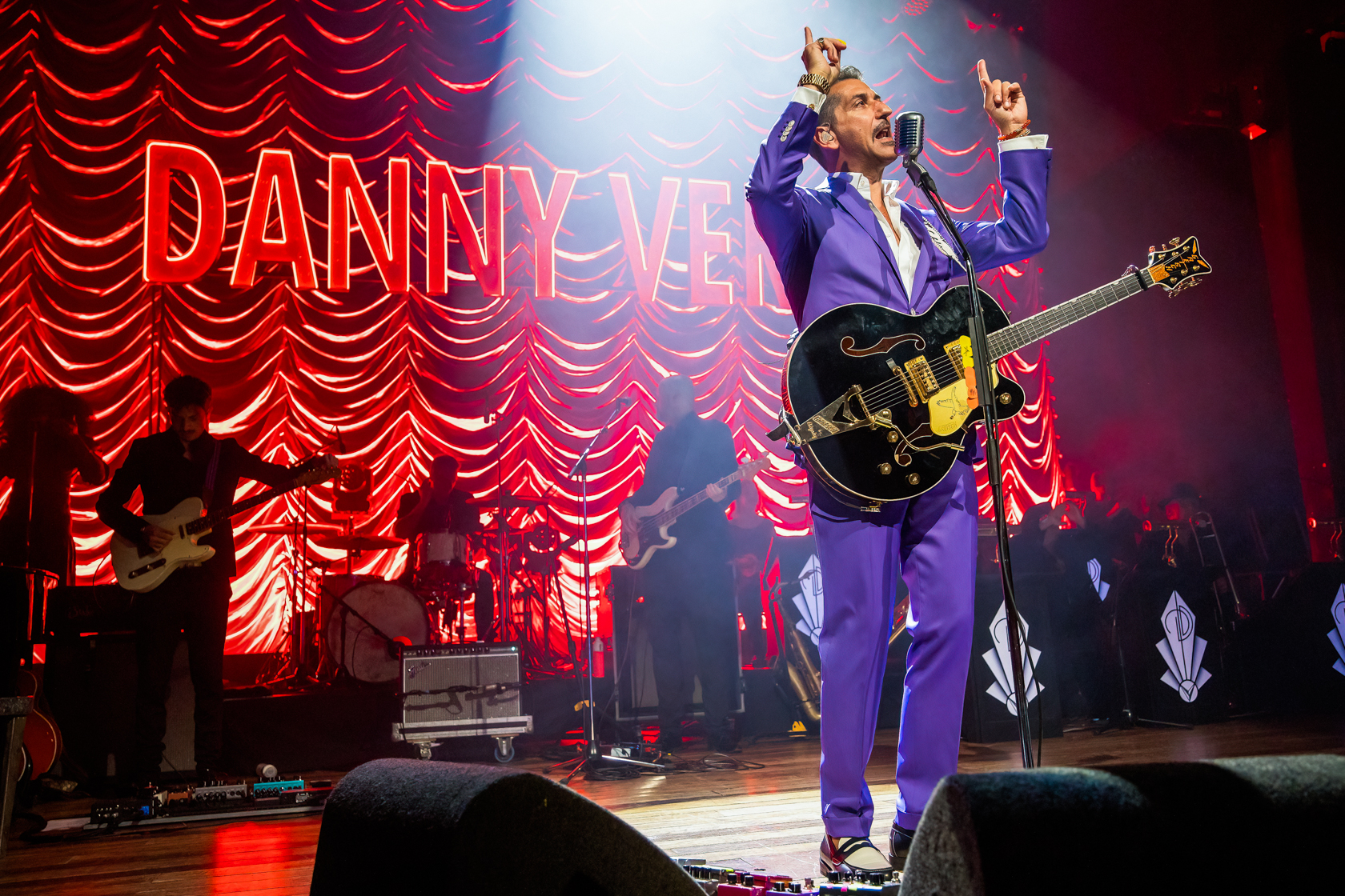 Danny Vera Live @ De Roma, picture 9, photographed by Paul Jongeneelen - FrontView Magazine