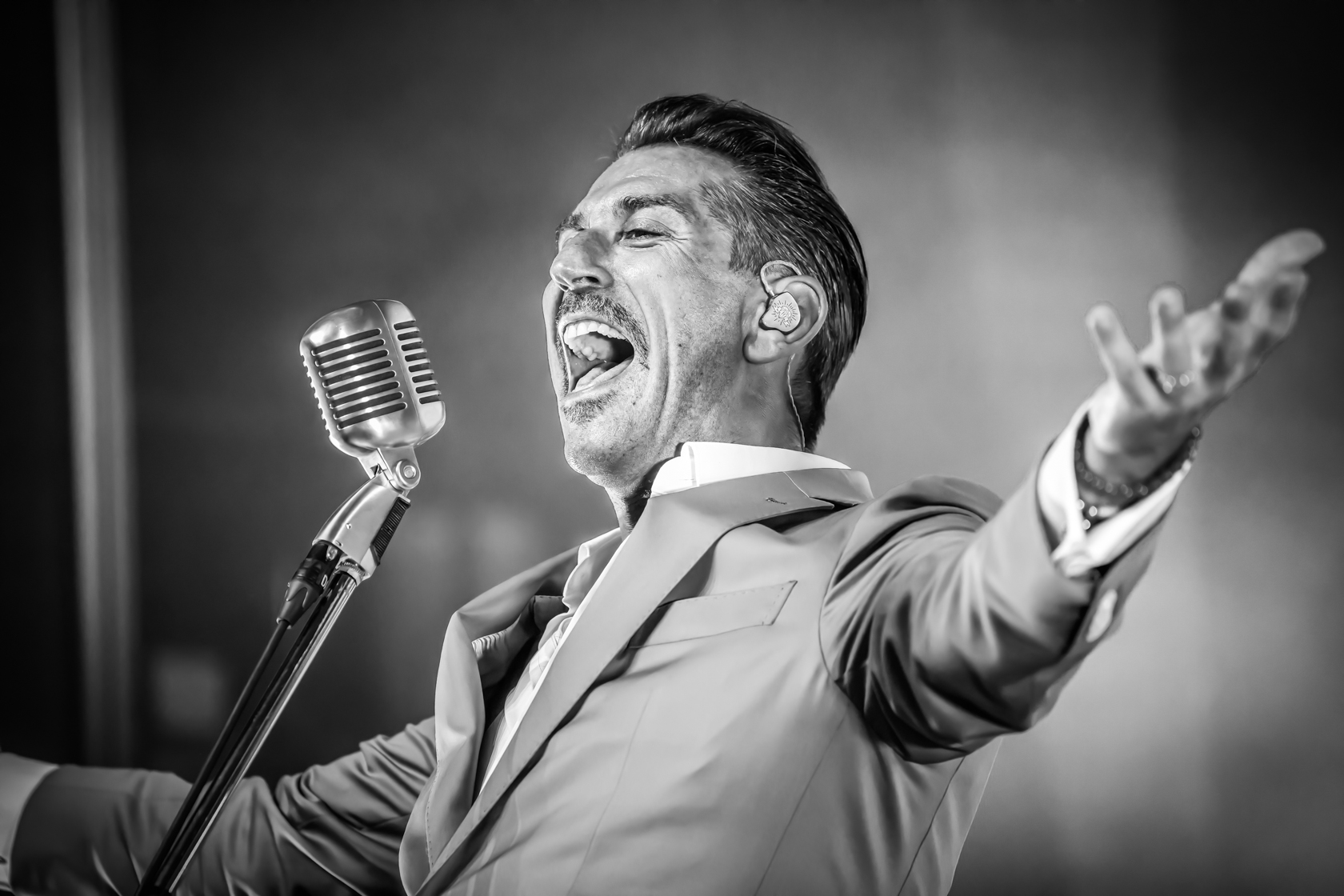 Danny Vera Live @ De Roma, picture 23, photographed by Paul Jongeneelen - FrontView Magazine