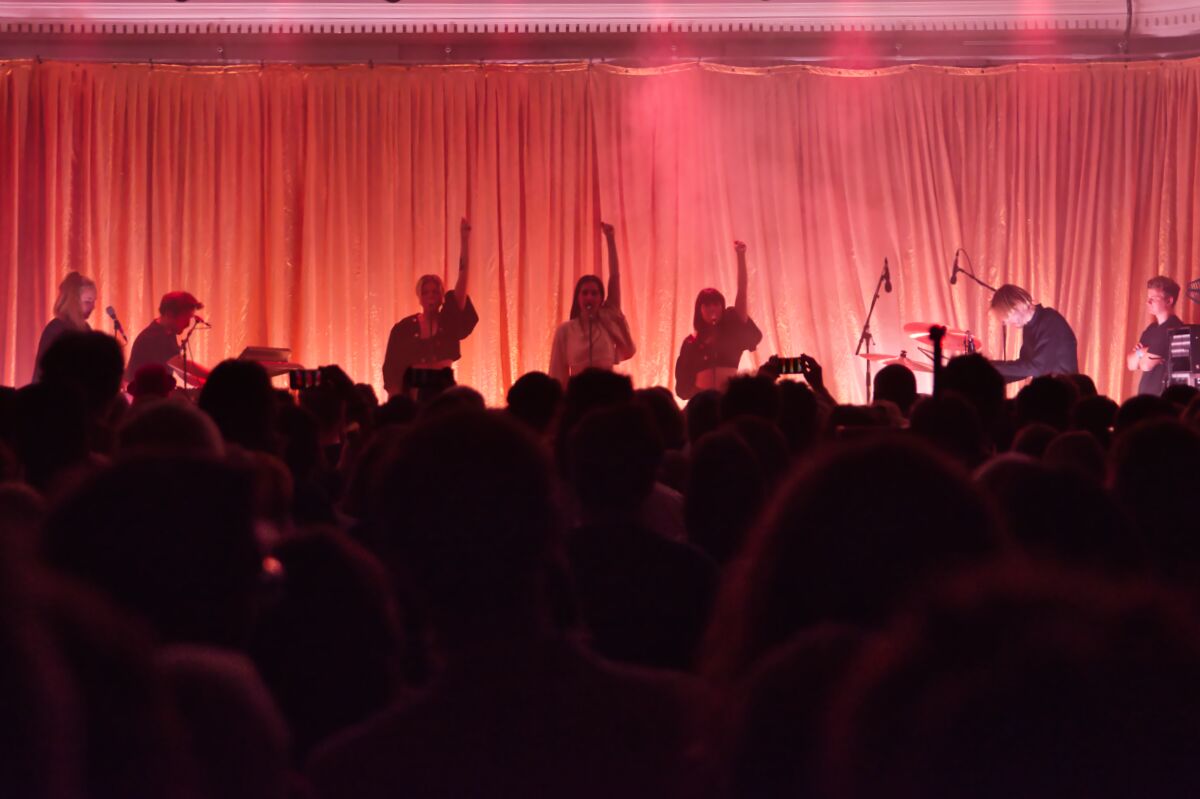 Eefje De Visser @ De Casino, picture 3, photographed by Luc Klinckaert - FrontView Magazine