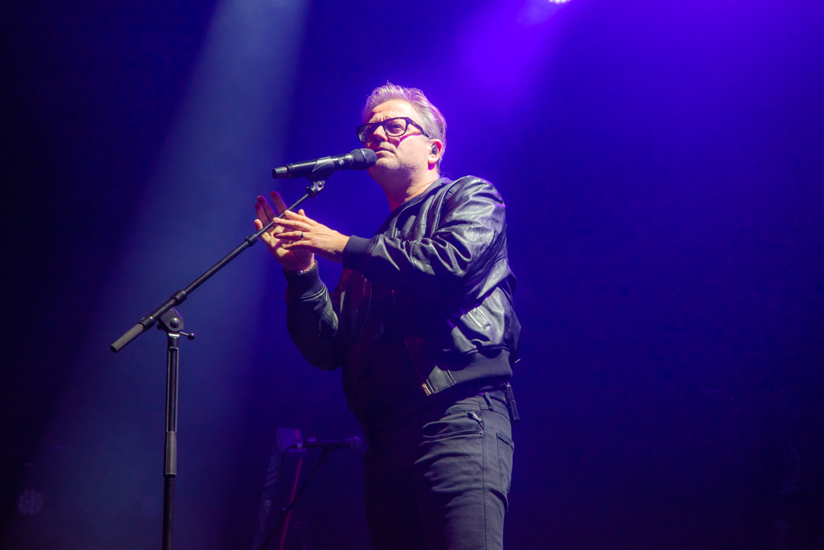Guus Meeuwis @ 013, picture 2, photographed by Heidi Nys - FrontView Magazine