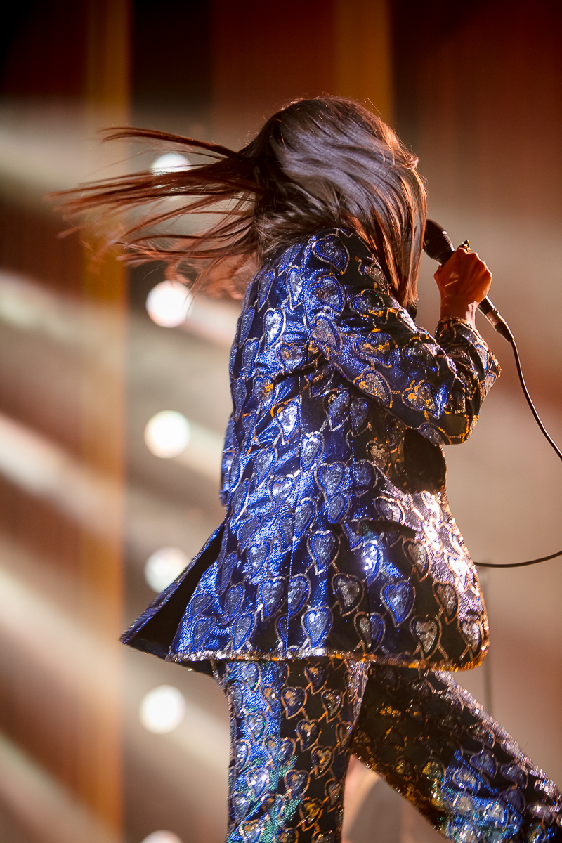 Clara Luciani @ Zénith Arena Lille, picture 2, photographed by Anais Callens - FrontView Magazine