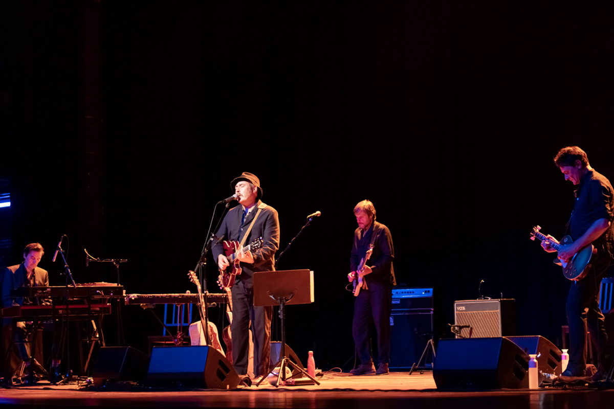 Tindersticks @ De Roma, picture 4, photographed by dirk janssens - FrontView Magazine
