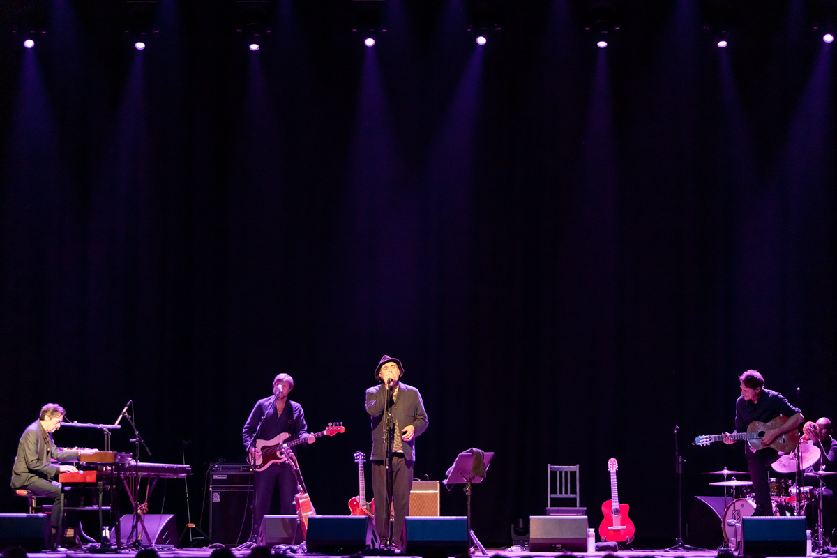 Tindersticks @ De Roma, picture 5, photographed by dirk janssens - FrontView Magazine