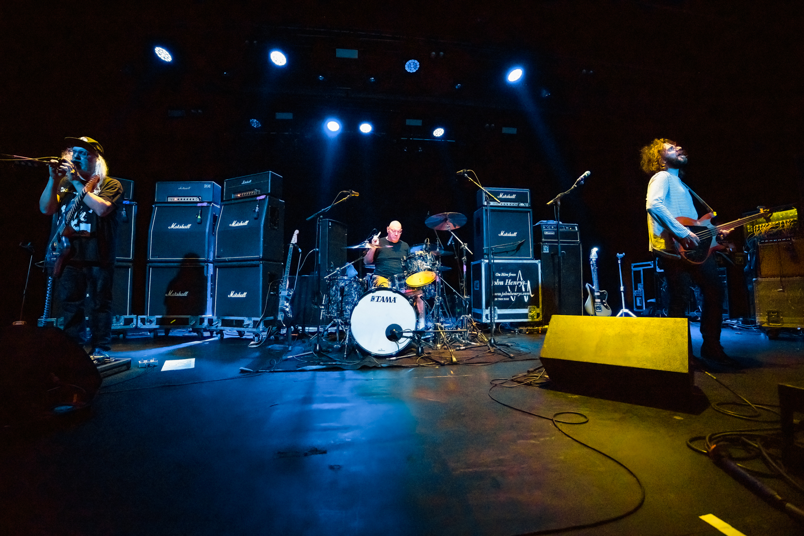 Dinosaur Jr. Live at Trix, picture 3, photographed by Paul Jongeneelen - FrontView Magazine