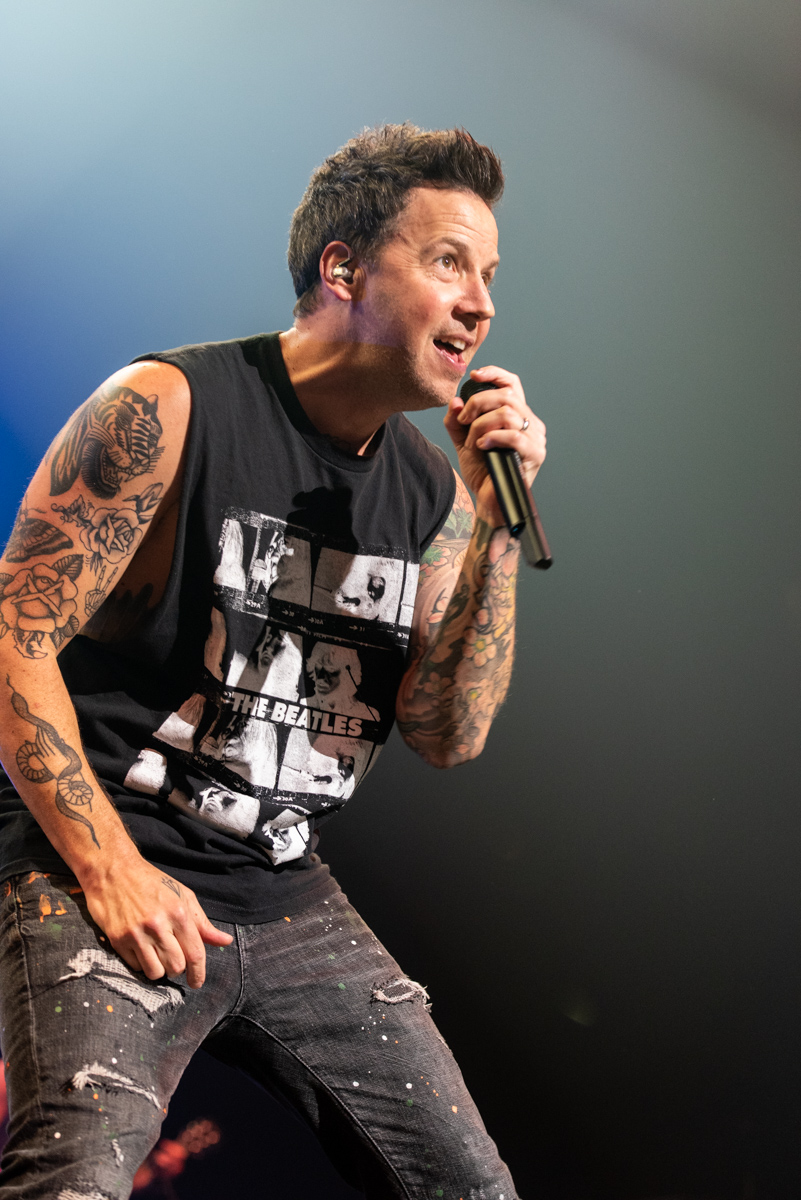 Simple Plan @ Vorst Nationaal, picture 14, photographed by Johan Van Buggenhout - FrontView Magazine