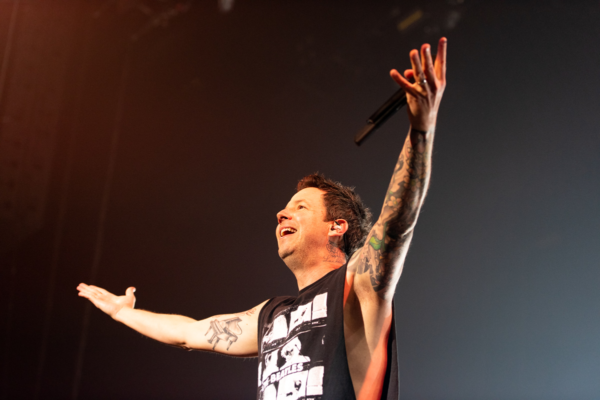Simple Plan @ Vorst Nationaal, picture 19, photographed by Johan Van Buggenhout - FrontView Magazine