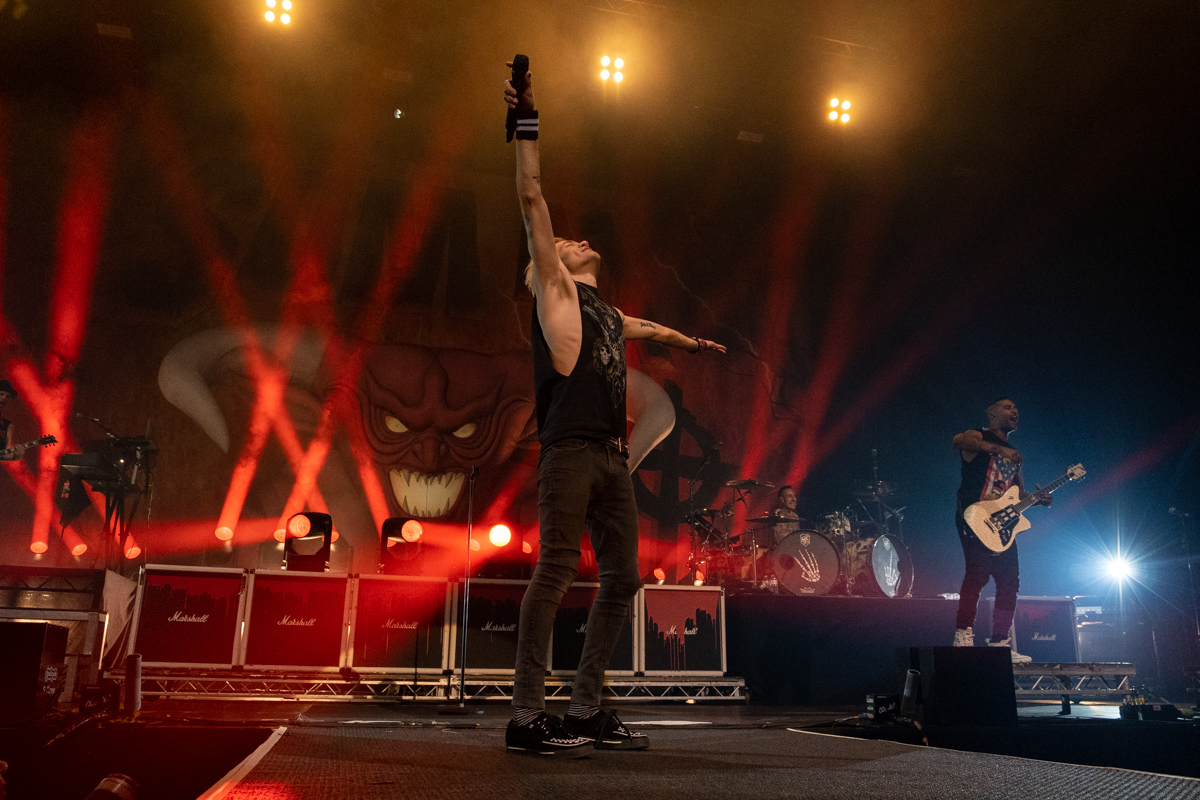 SUM41 @ Vorst Nationaal, picture 2, photographed by Johan Van Buggenhout - FrontView Magazine