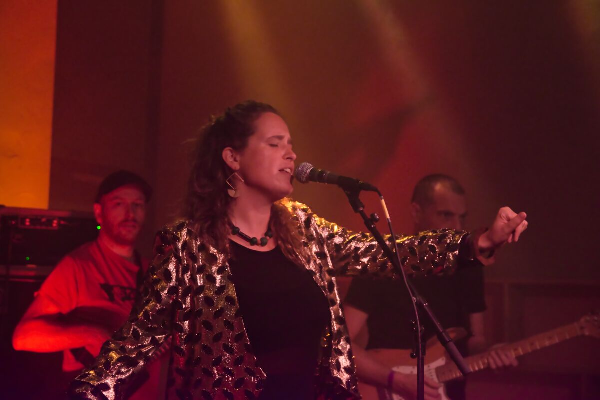 Marijah & The Root Sense @ Villa Anamma, picture 1, photographed by Luc Klinckaert - FrontView Magazine