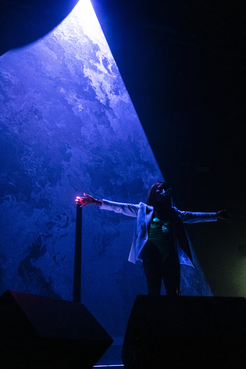 Charlotte Adigéry & Bolis Pupul @ Trix, picture 18, photographed by Sandra Van Watermeulen - FrontView Magazine